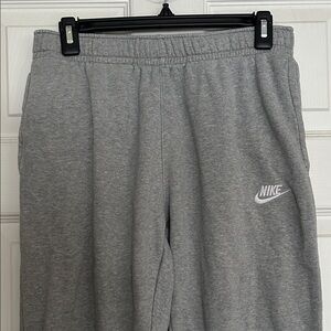 Nike Mens Heather Gray Joggers